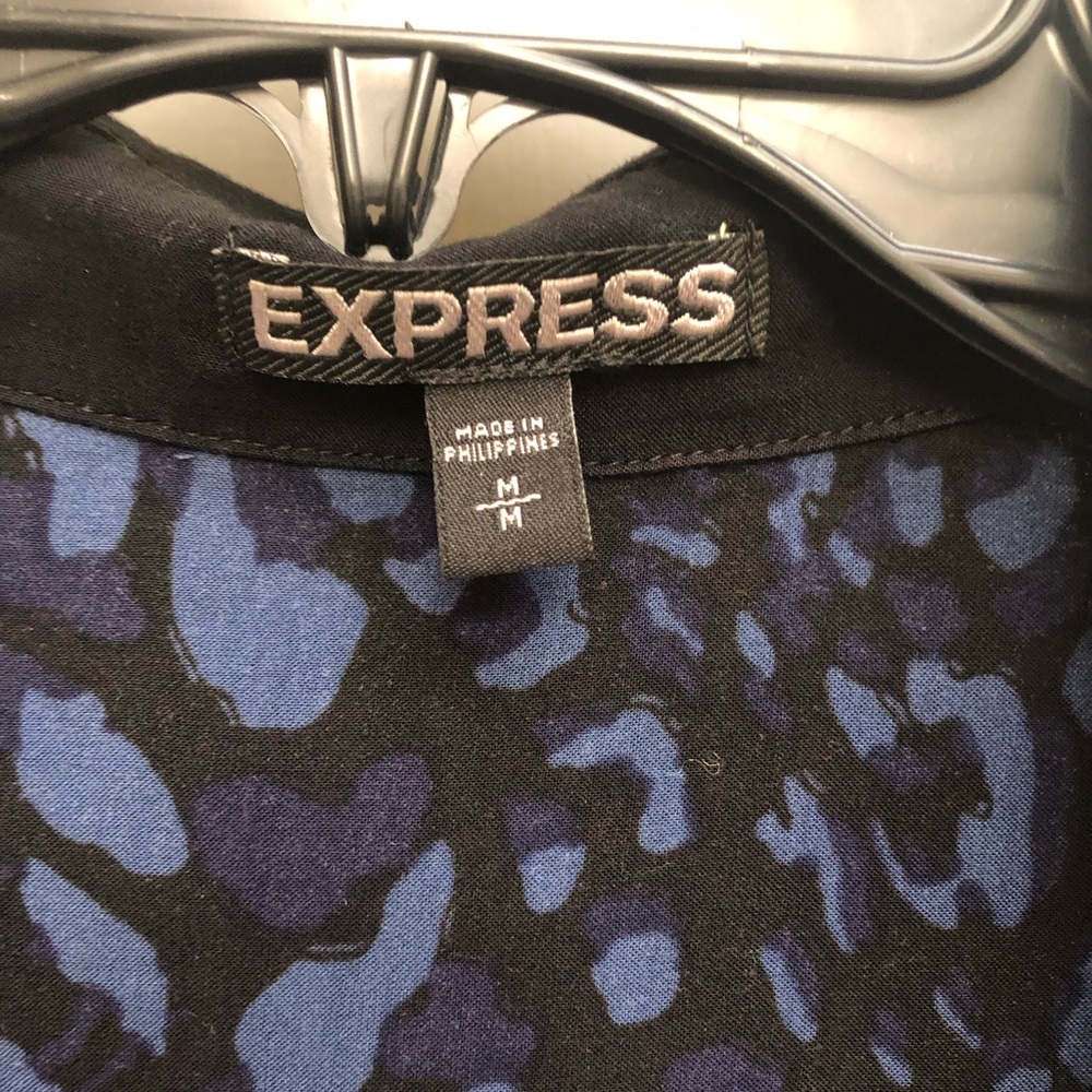Express button down - Picture 2 of 2